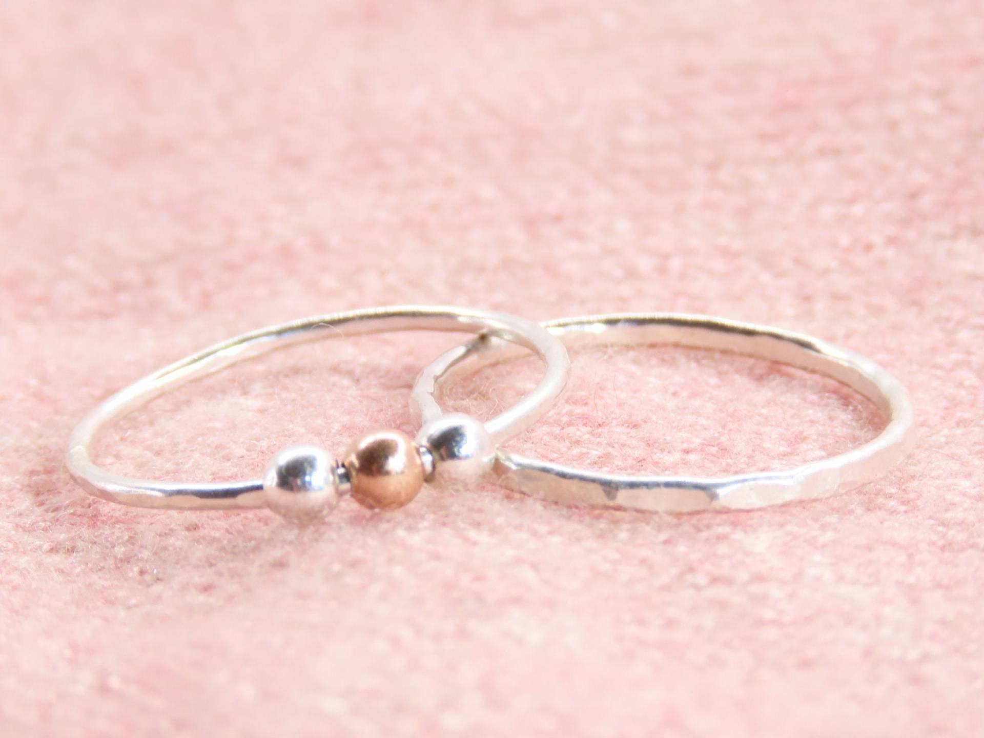 Angst Ring Und Silber Gehämmerter Set, Perlen Ring, Meditation Zappeln Spinner Angst Ring Und Silber Gehämmerter Set, Perlen Ring, Meditation Zappeln Spinner von CreatedbyLillyJames
