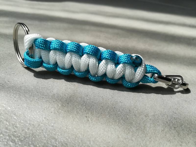 Om & Ocean Paracord-Schlüsselanhänger von CreationBraceletcuir