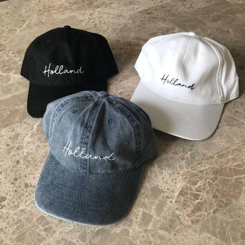 Holland Handbestickte Damen Baseball Mütze von CreationsByAislin