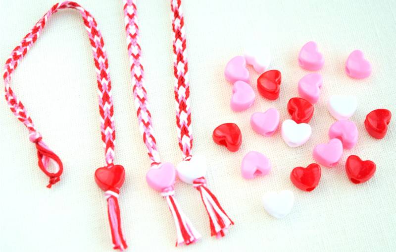 Herz Armbänder Rot, Weiß Und Rosa Handgewebt von CreationsByBronte