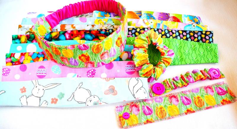 Ostern Haarband Mit Oder Ohne Knöpfe Reversibel Waschbar/Ohr Schoner Scrunchies Stoff Manschette Armband von CreationsByBronte