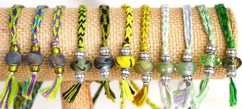 st. Patrick's Day Unisex Geflochtene Armbänder von CreationsByBronte