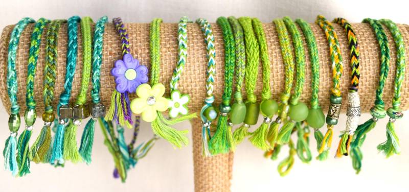 st. Patrick's Day Unisex Geflochtene Armbänder von CreationsByBronte