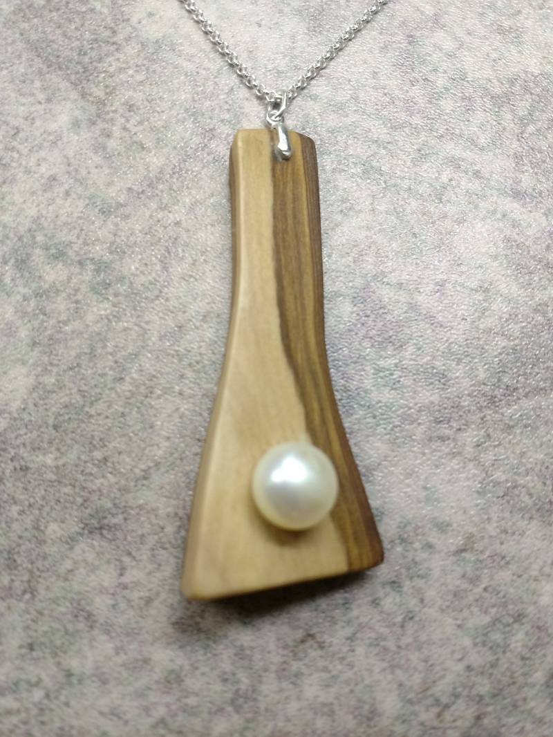 Apfelholz, Süsswasserzuchtperle 9.5 Mm Und Sterlingsilber-Anhänger 52 Apfelholz, Süsswasserzuchtperle 9.5 Mm Und Sterlingsilber-Anhänger 52 von CreationsByRandal