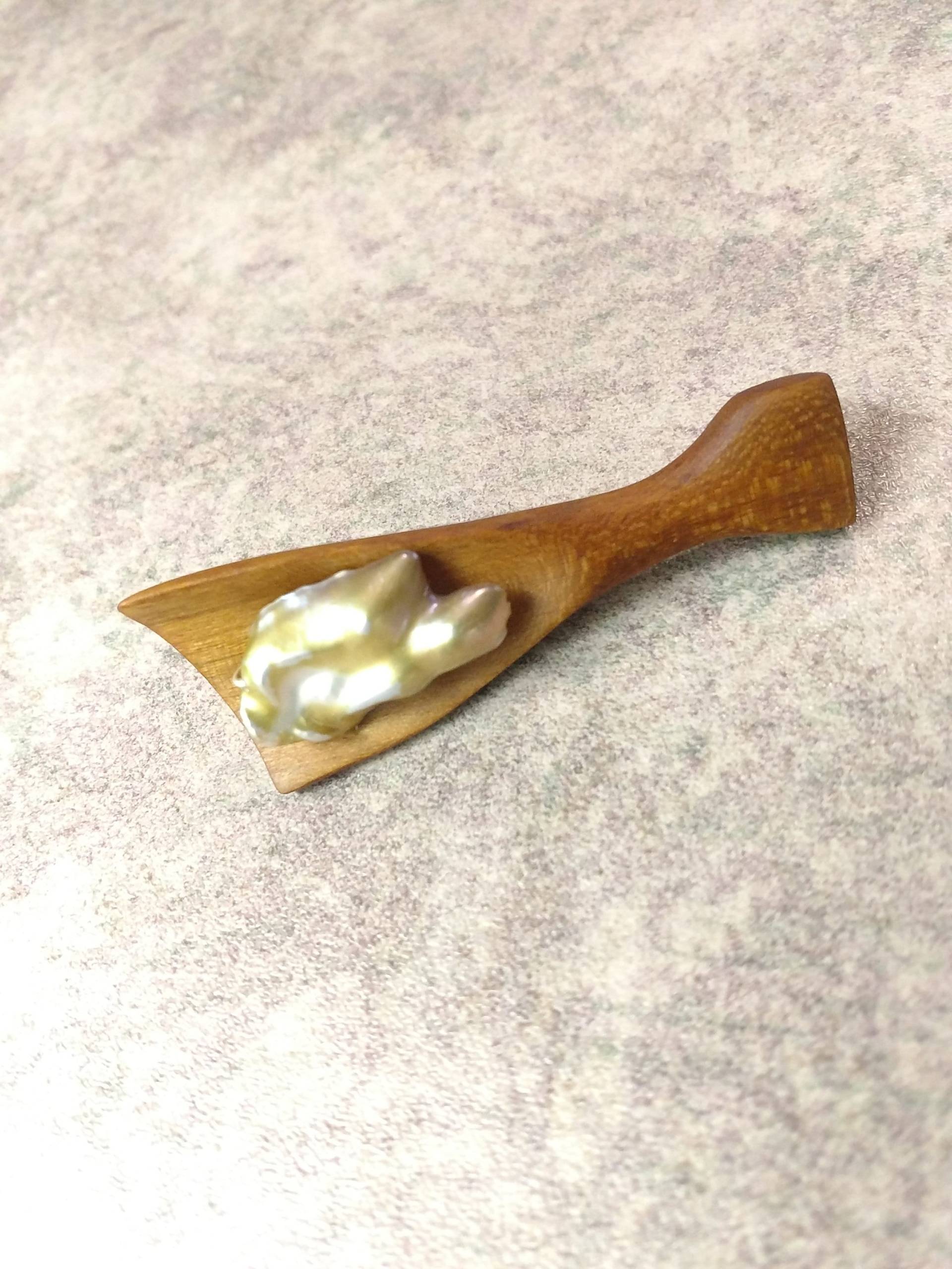 Mahagoni Holz, Barock Perle 24x13mm Und Sterling Silber Anstecknadel 06 von CreationsByRandal