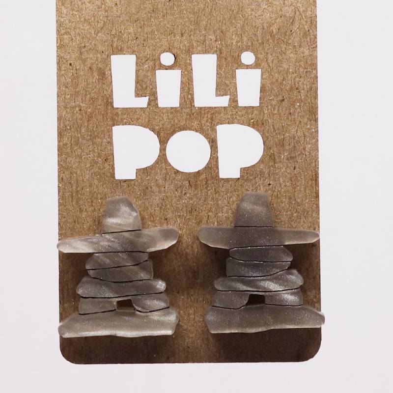 Lili0576 Inukshuk Ohrringe, Grau Marmorierter Kunststoff, Laserrecycelt, Lilipop von CreationsLilipop