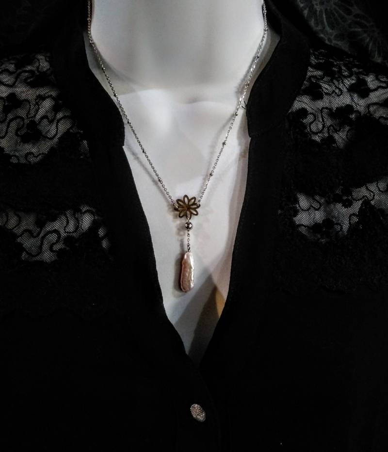 Edelstahl Kette Mit Lila Biwa Perle Edelstahl Kette Mit Lila Biwa Perle von CreationsSoperle