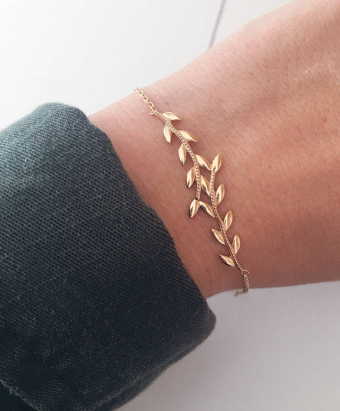 Feines Lorbeerzweig-Armband Vergoldet in 750 Gold, Blatt - Oder Weizenährenkette Mit 18 Karat Feingold Für Damen von CreationsbyAnais