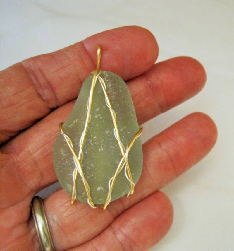 Artikel 304 - Handgearbeiteter Echter Seeglas Anhänger von CreationsbyCglass