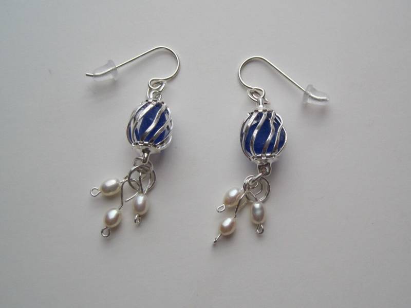 Artikel 435 Echte Kobalt Blaue Seeglas Ohrringe Artikel 435 Echte Kobalt Blaue Seeglas Ohrringe von CreationsbyCglass