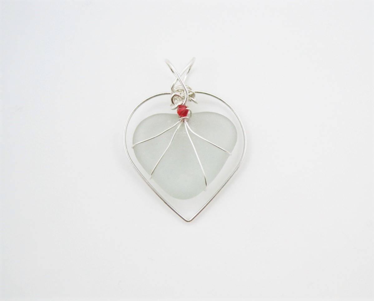 sterling Silber Draht Gewickelt Echte Seeglas Herz Anhänger | 711 Geschenk Für Sie, Valentine Geschenk, Christliches Glaubensgeschenk, Upcycled sterling Silber Draht Gewickelt Echte Seeglas Herz Anhänger | 711 Geschenk Für Sie, Valentine Geschenk, Christliches Glaubensgeschenk, Upcycled von CreationsbyCglass