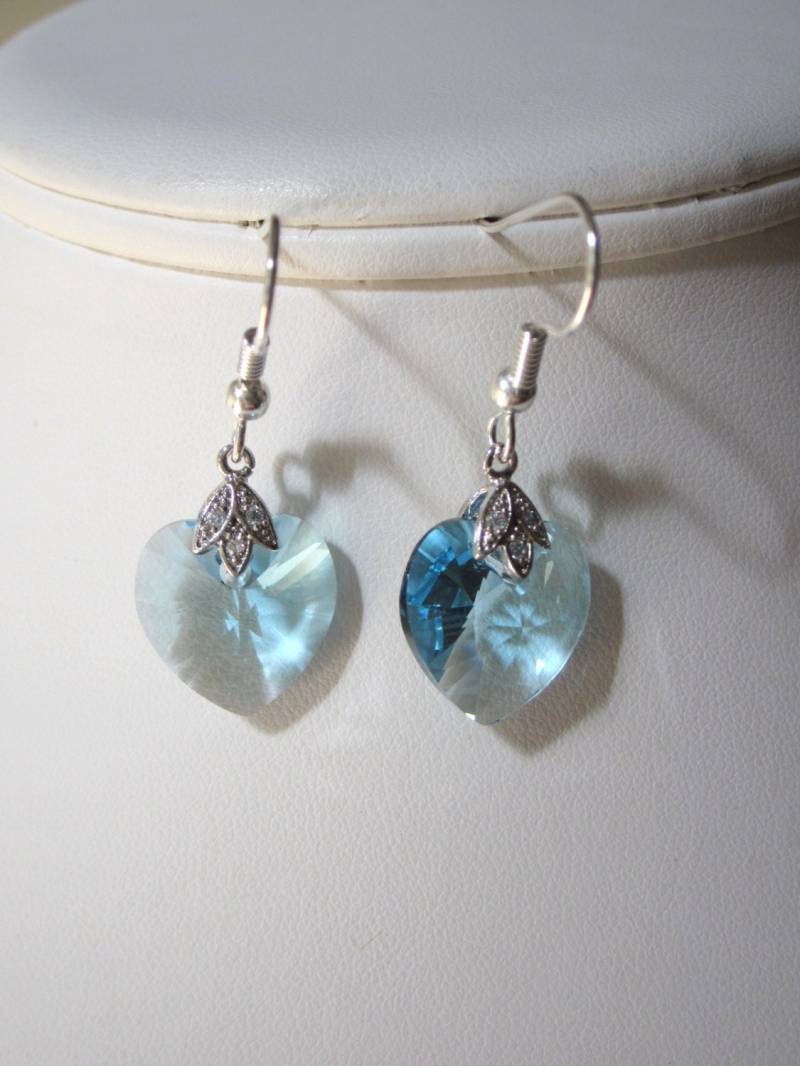 Aquamarin Swarovski Kristall Herz Ohrringe Eleganter Schmuck von CreationsbyCynthia1