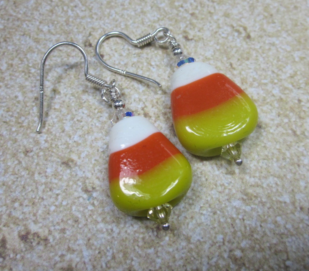 Candy Corn - Artisan Lampwork Und Swarovski Kristall Ohrringe Feiern Sie Halloween Mit Stil, Srajd von CreationsbyCynthia1
