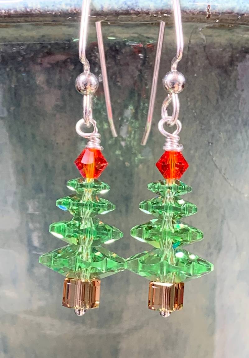 Kristall Bäume in Peridot, Sterling Silber Ohrringe Mit Swarovski Perlen, Weihnachten, Urlaub von CreationsbyCynthia1