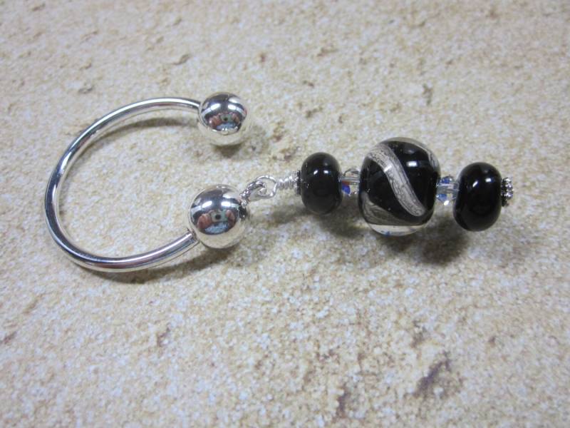 Schlüsselanhänger, Silber, Glasperlen, Handwerker Aus Glas, Handgefertigt, Einzigartig, Individuell, Ooak, Srajd von CreationsbyCynthia1