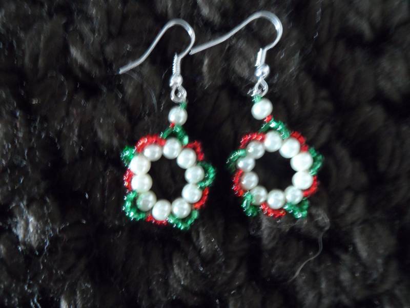 Weihnachtskranz Ohrringe Weihnachtskranz Ohrringe von CreationsbyShellyUS