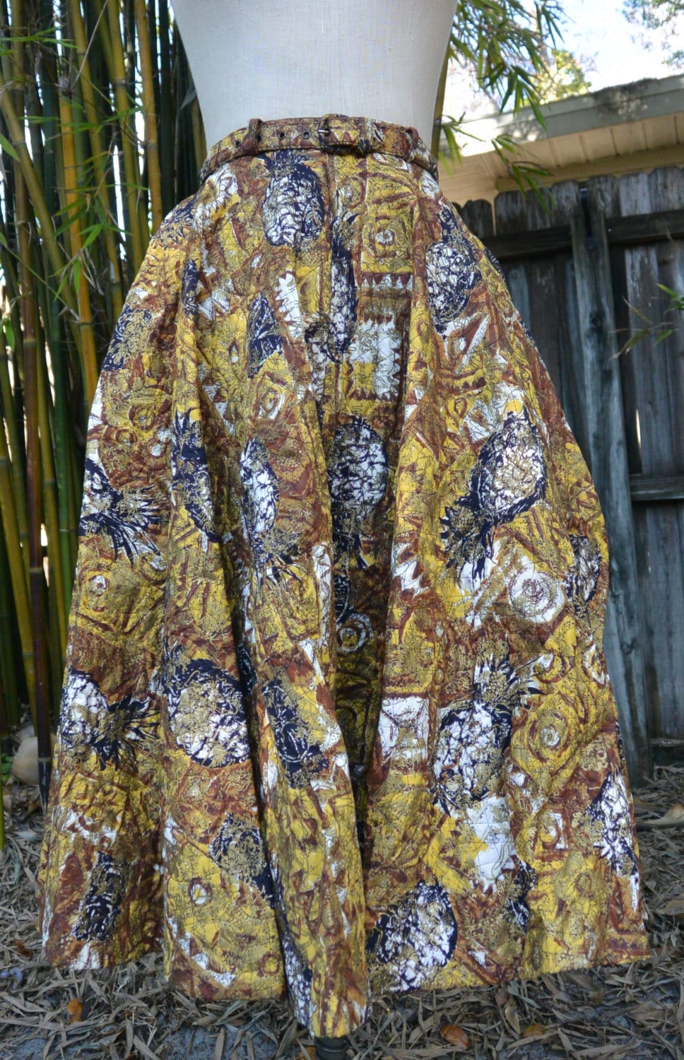 Fabelhafter Gesteppter Vintage Tellerrock W/Ananas Von Sporteens 1950's 1960's Retro Tiki Gürtel Kostenloser Versand Fabelhafter Gesteppter Vintage Tellerrock W/Ananas Von Sporteens 1950's 1960's Retro Tiki Gürtel Kostenloser Versand von CreativeAlteration
