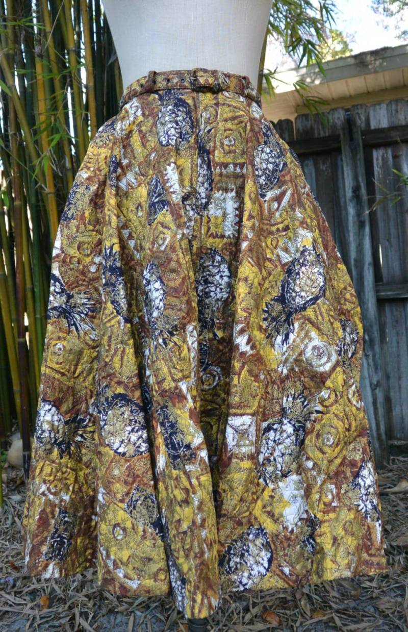 Fabelhafter Gesteppter Vintage Tellerrock W/Ananas Von Sporteens 1950's 1960's Retro Tiki Gürtel Kostenloser Versand Fabelhafter Gesteppter Vintage Tellerrock W/Ananas Von Sporteens 1950's 1960's Retro Tiki Gürtel Kostenloser Versand von CreativeAlteration