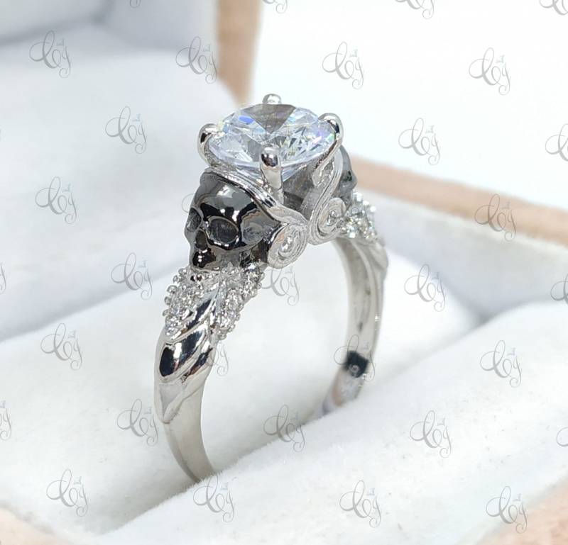 2.00 Ct Weiß Runden Schnitt Cz Zwei Schädel Verlobung Ehering 925 Sterling Silber Schwarzes Gesicht Ring Gothic Schädelring von CreativeByChirag