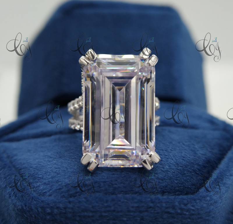 20 X 13 Mm 23 Karat Großer Smaragdschliff Und Runde Schliffakzente Cz-Cocktailpartyring-Verlobungsring in 925 Sterlingsilber Für Frauen Geschenk von CreativeByChirag