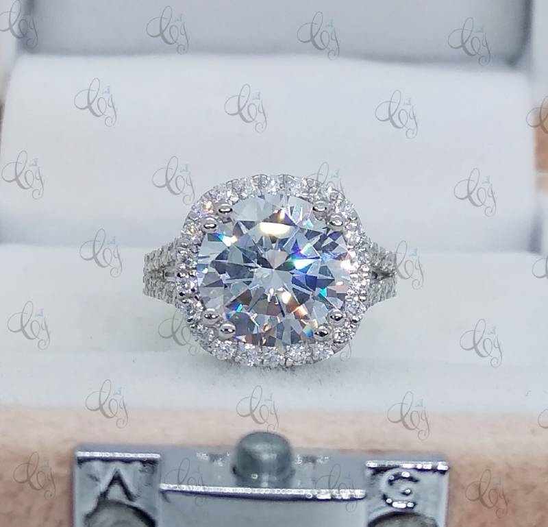 3, 67 Ct Rundschliff Verlobungsring Aus 925 Sterling Silber - Halo Ring Split Shank Ehering Trauring von CreativeByChirag