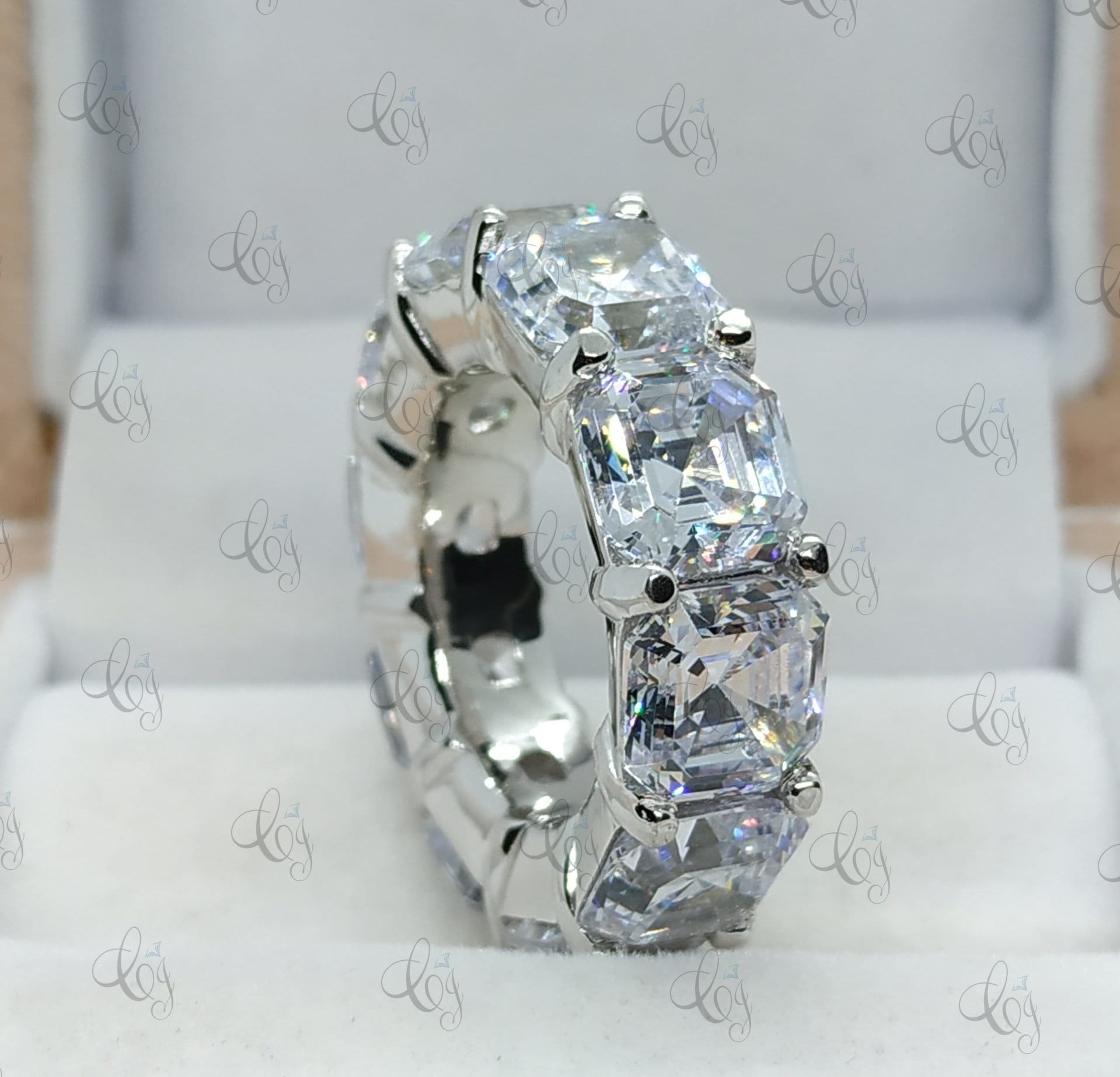 Dashing 8 Mm Asscher Cut Voll Ewigkeit Hochzeitsband Ring Jubiläum Band Verlobungsring Cocktail Aus Massivem 925 Sterling Silber Für Damen von CreativeByChirag