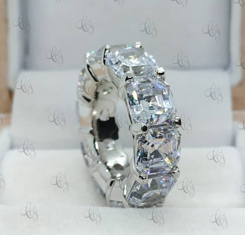 Dashing 8 Mm Asscher Cut Voll Ewigkeit Hochzeitsband Ring Jubiläum Band Verlobungsring Cocktail Aus Massivem 925 Sterling Silber Für Damen von CreativeByChirag