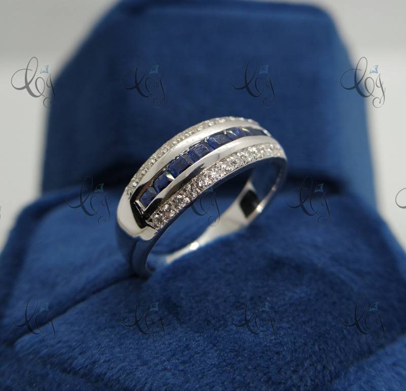 Herren 3.60 Ct.tw Princess Cut Blauer Saphir Und Diamant Im Rundschliff Ehering Verlobungsring Geschenk Für Ihn - Einzigartiger Jubiläumsring von CreativeByChirag