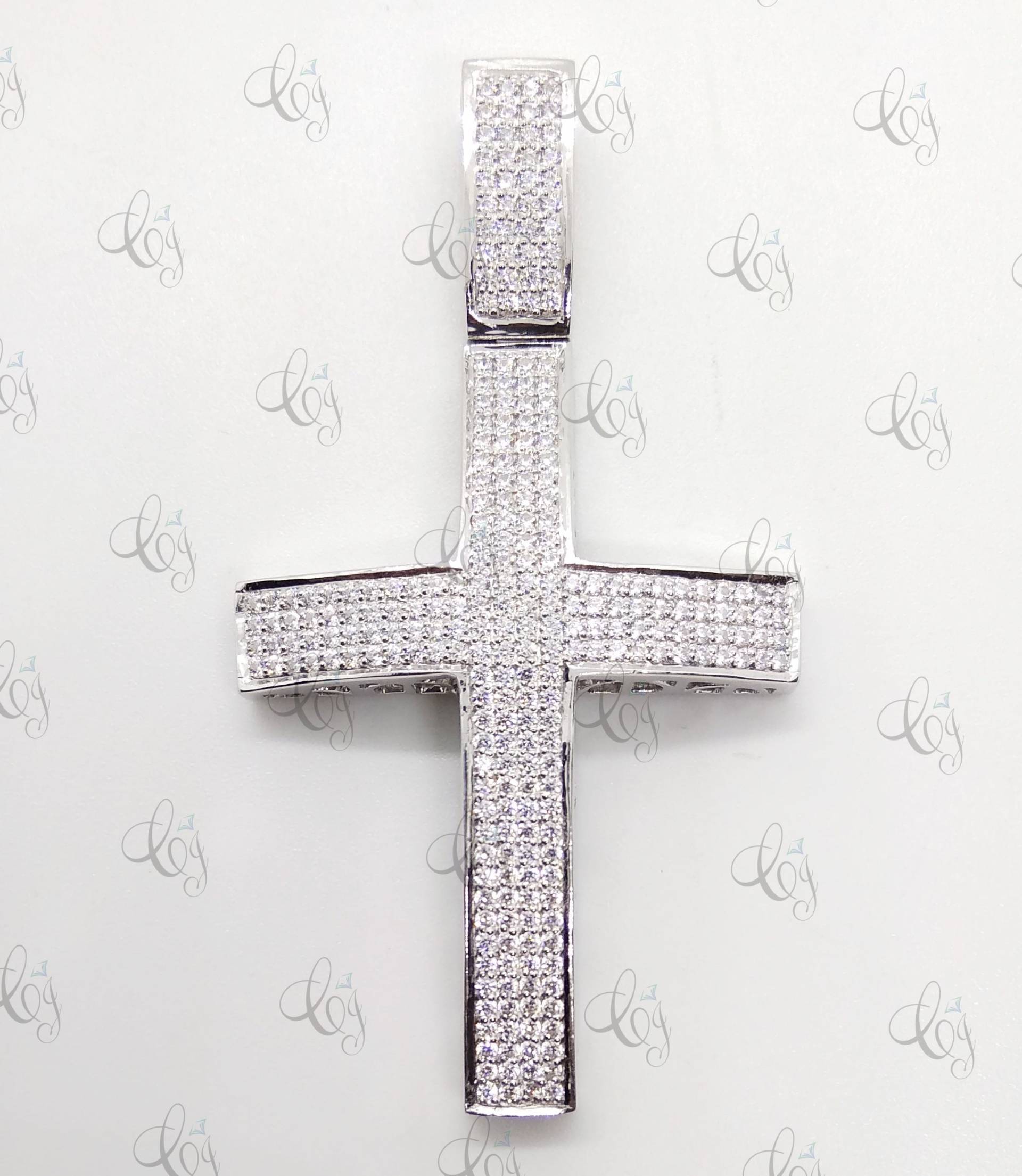 Jesus Kreuz Religiöser Kruzifix Charm Anhänger in Massivem 925 Sterling Silber Charm, 3.87 Ct Runder Brillantschliff von CreativeByChirag