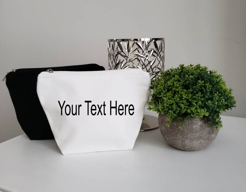 Benutzerdefinierte Make-Up-Tasche Personalisierte Kosmetiktasche, Geschenk Für Die Braut von CreativeDesignsByJD