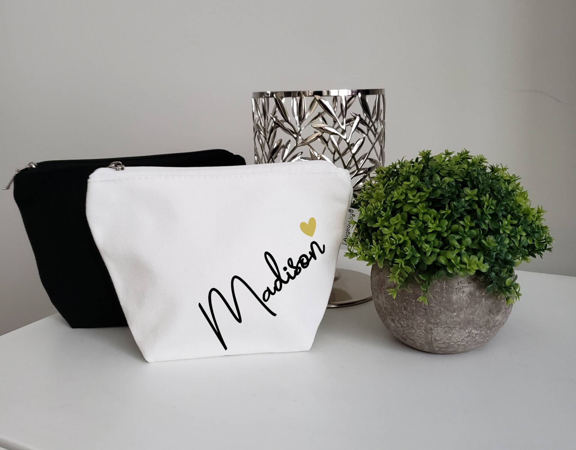 Name Make-Up Tasche Weihnachtsgeschenk Große Kosmetiktasche Personalisierte Jubeln Mitbringsel Geschenke Unter 10 von CreativeDesignsByJD