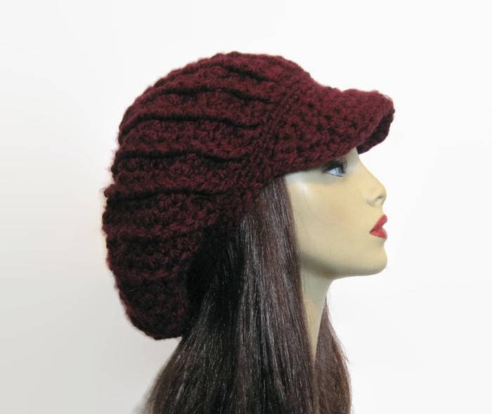 Gehäkelte Schiebermütze Weinrot Dreadlocks Hut Strickmütze von CreativeDesignsbyAmi