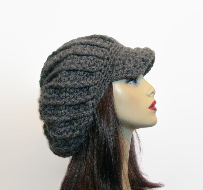 Graue Gehäkelte Schiebermütze Dreadlocks Mütze Grauer Rasta Hut Strickmütze in Übergröße Mit Schirm von CreativeDesignsbyAmi