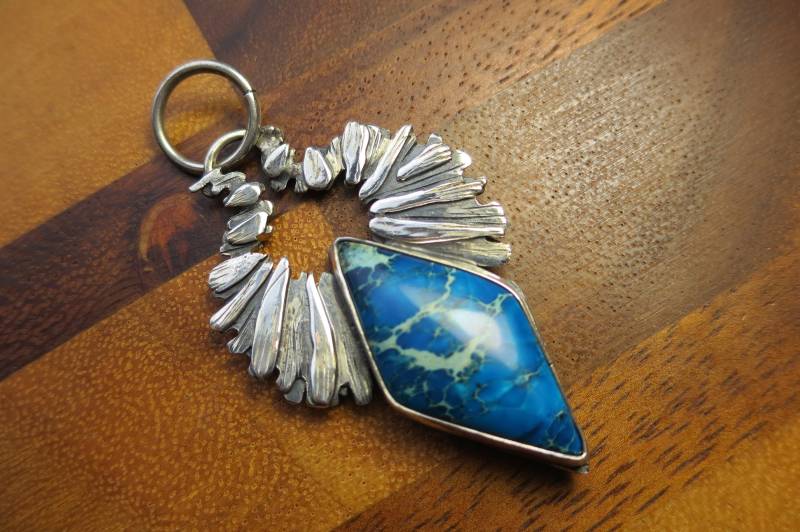 Blauer Jaspis Antilopen Anhänger Sterling Silber Schmuck Blauer Jaspis Antilopen Anhänger Sterling Silber Schmuck von CreativeEddy