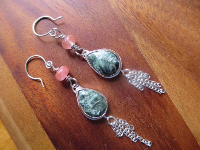 sterling Silber Pfirsich Turmalin Und Seraphinit Ohrringe sterling Silber Pfirsich Turmalin Und Seraphinit Ohrringe von CreativeEddy