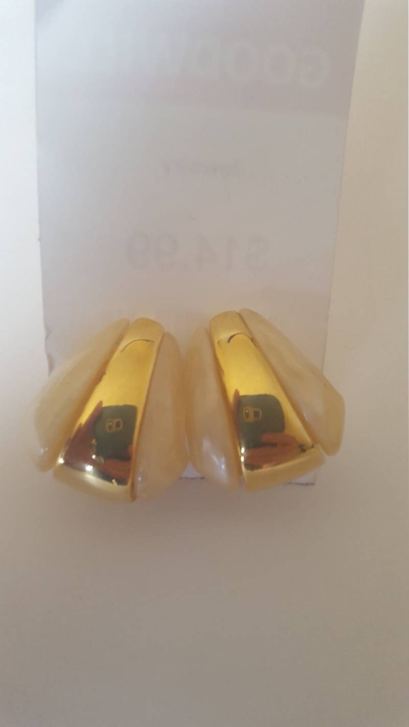 Vintage Napier Gold Ton & Crème Farbige Emaille Schraubclip Ohrringe Vintage Napier Gold Ton & Crème Farbige Emaille Schraubclip Ohrringe von CreativeEnergyShop