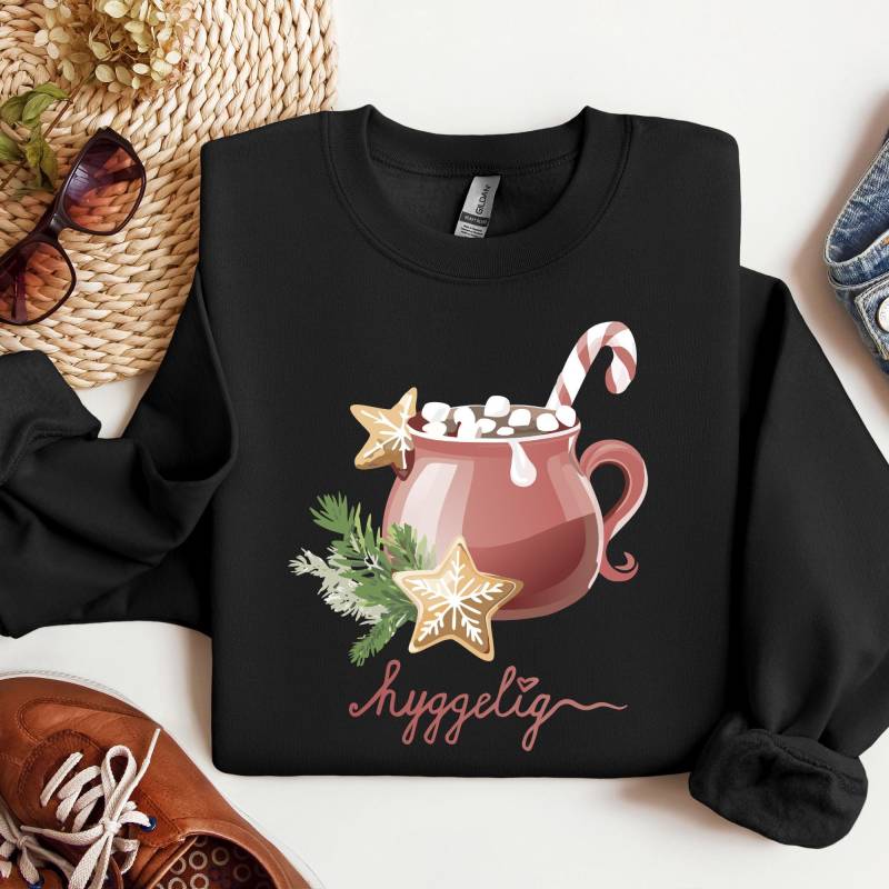 Sweatshirt Hot Cacao, Hygge, Hyggelig Unisex, Round Neck, Christmas Cookies, Candy Cane, Marshmallows, Mug, Cup von CreativeMaterial