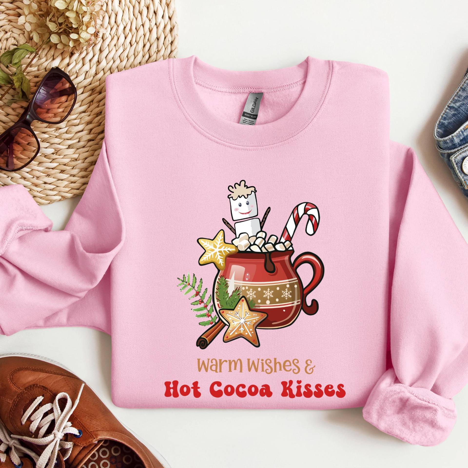 Sweatshirt Hot Cacao, Unisex, Round Neck, Winter, Christmas Cookies, Candy Cane, Marshmallow Man, Cozy, Xmas, Hot Cacao Kisses, Warm Wishes von CreativeMaterial