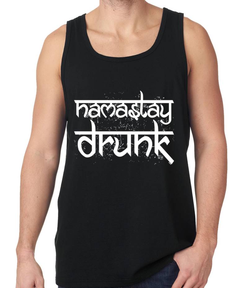 Namastay Betrunken Lustige Tanktop #2043 von CreativeShirtsNY