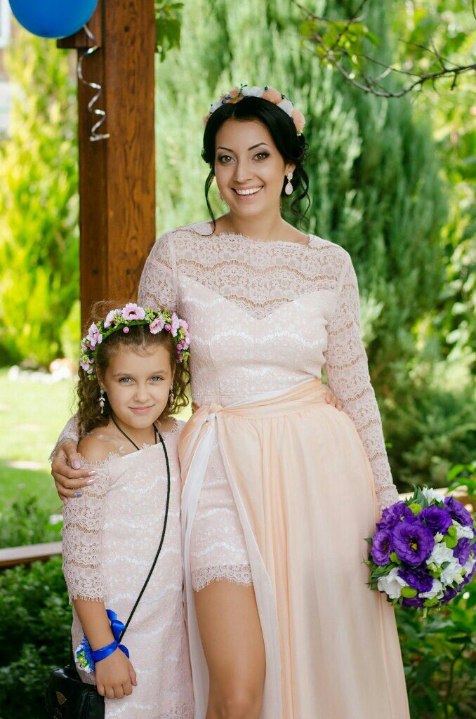 Elfenbein Mutter Tochter Passende Kleid Mama Und Mir Ärmel Ausgestattet Spitzenkleider Baby Braut Für Die Hochzeit Brautjungfer Elfenbein Mutter Tochter Passende Kleid Mama Und Mir Ärmel Ausgestattet Spitzenkleider Baby Braut Für Die Hochzeit Brautjungfer von CreativeStudiDesigns
