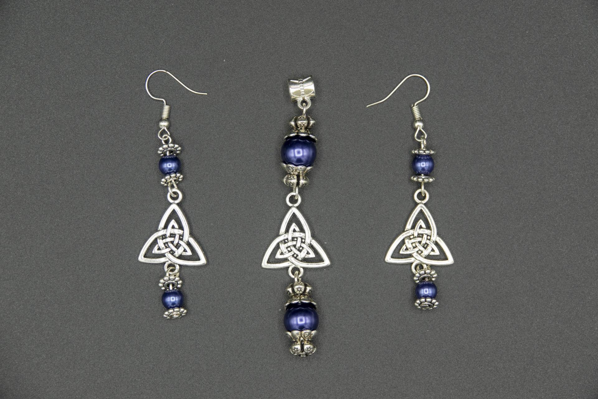 Anhänger Und Ohrringe Im Tibetstil Mit Glasperlen, Tibet-Perlen Charms Anhänger Und Ohrringe Im Tibetstil Mit Glasperlen, Tibet-Perlen Charms von CreativebeadcraftDE