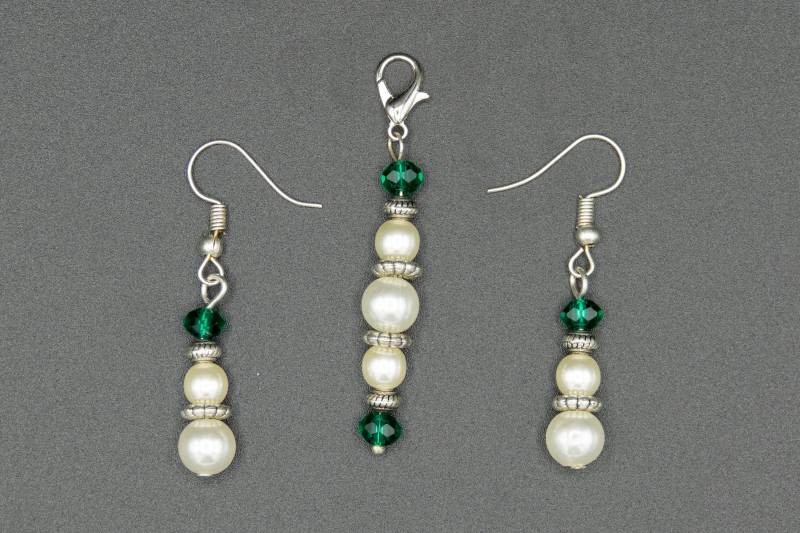 Anhänger Und Ohrringe Mit Facettierten Glas - Acrylperlen Tibet-Spacern von CreativebeadcraftDE