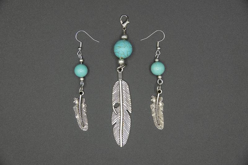 Anhänger Und Ohrringe Mit Türkisperlen Feder-Charms von CreativebeadcraftDE