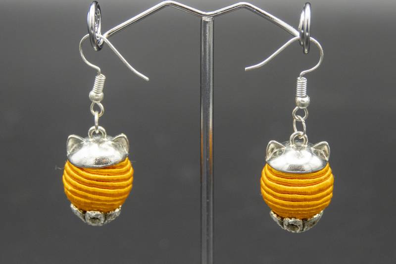 Katzen-Ohrringe Mit Stoffperlen von CreativebeadcraftDE