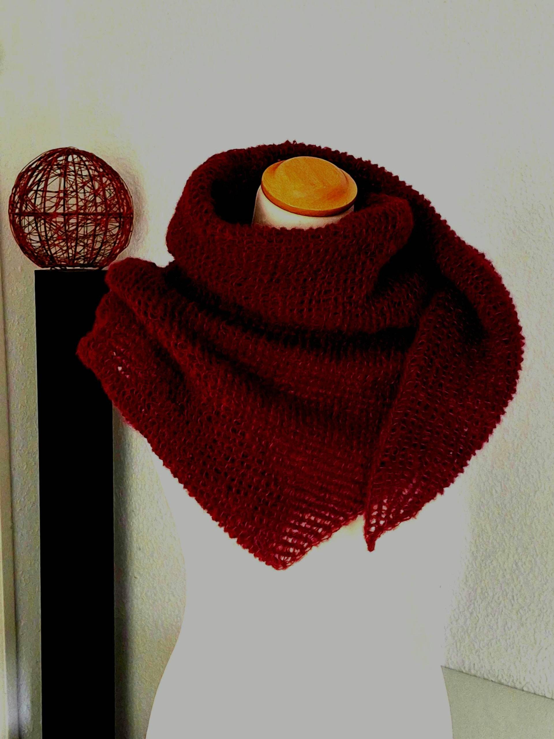 Hauchzartes Xxl Dreieckstuch Alpaka Seide in Bordeaux Hauchzartes Xxl Dreieckstuch Alpaka Seide in Bordeaux von Creativstoffe