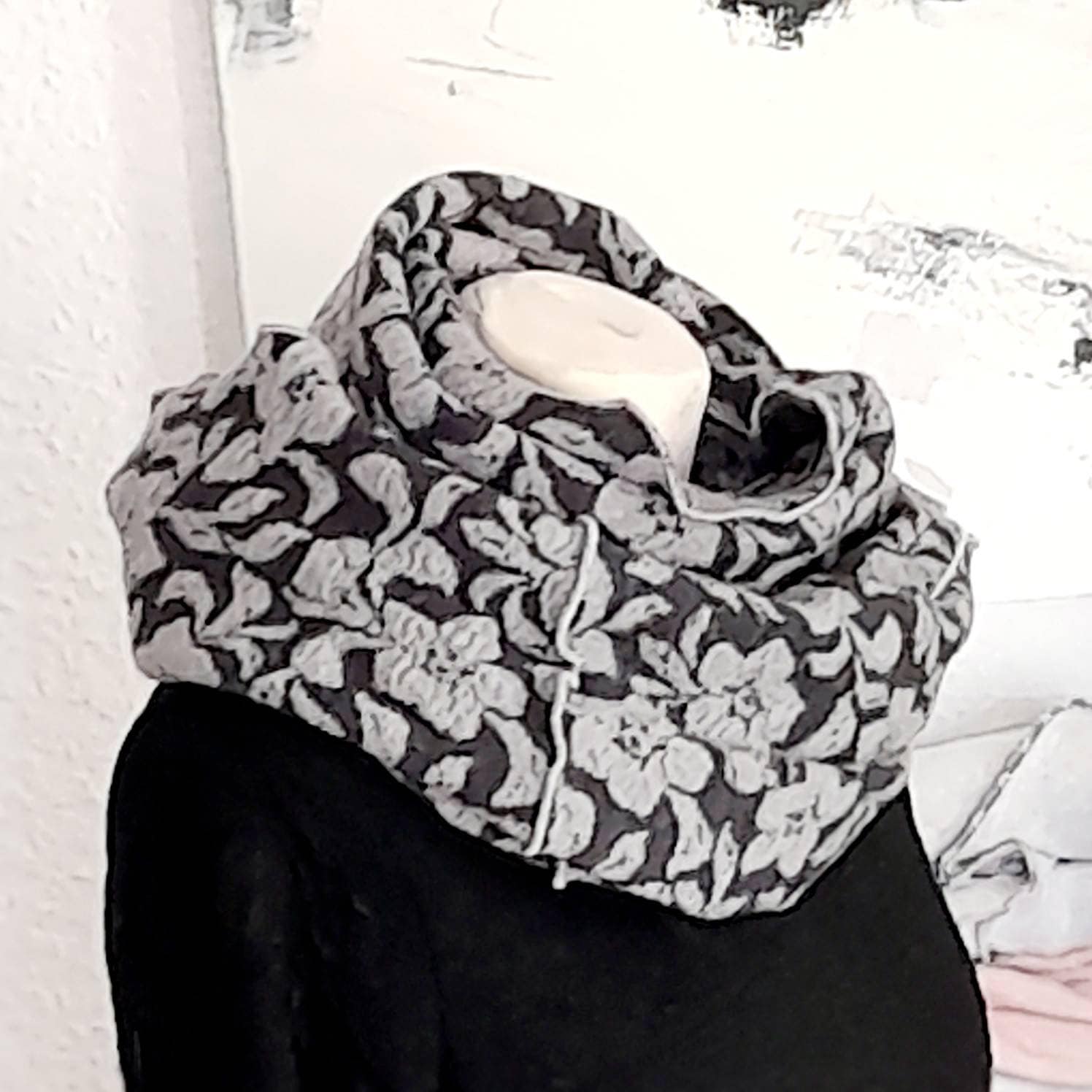 Loop Aus Jacquard Strick 100% Merinowolle Grau von Creativstoffe