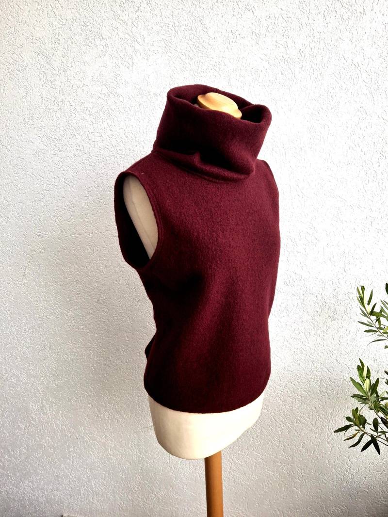 Rollkragen Pullunder Aus Walk Reiner Wolle in Bordeaux von Creativstoffe