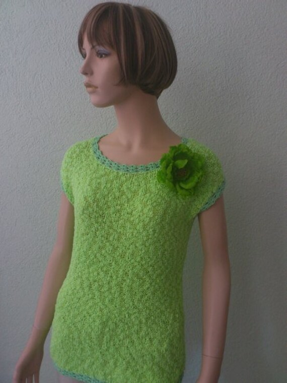 Bouclé Stricktop Top Handgestickt Gr 36-38 Salatgrün Bouclé Stricktop Top Handgestickt Gr 36-38 Salatgrün von CreativstudioFantasy