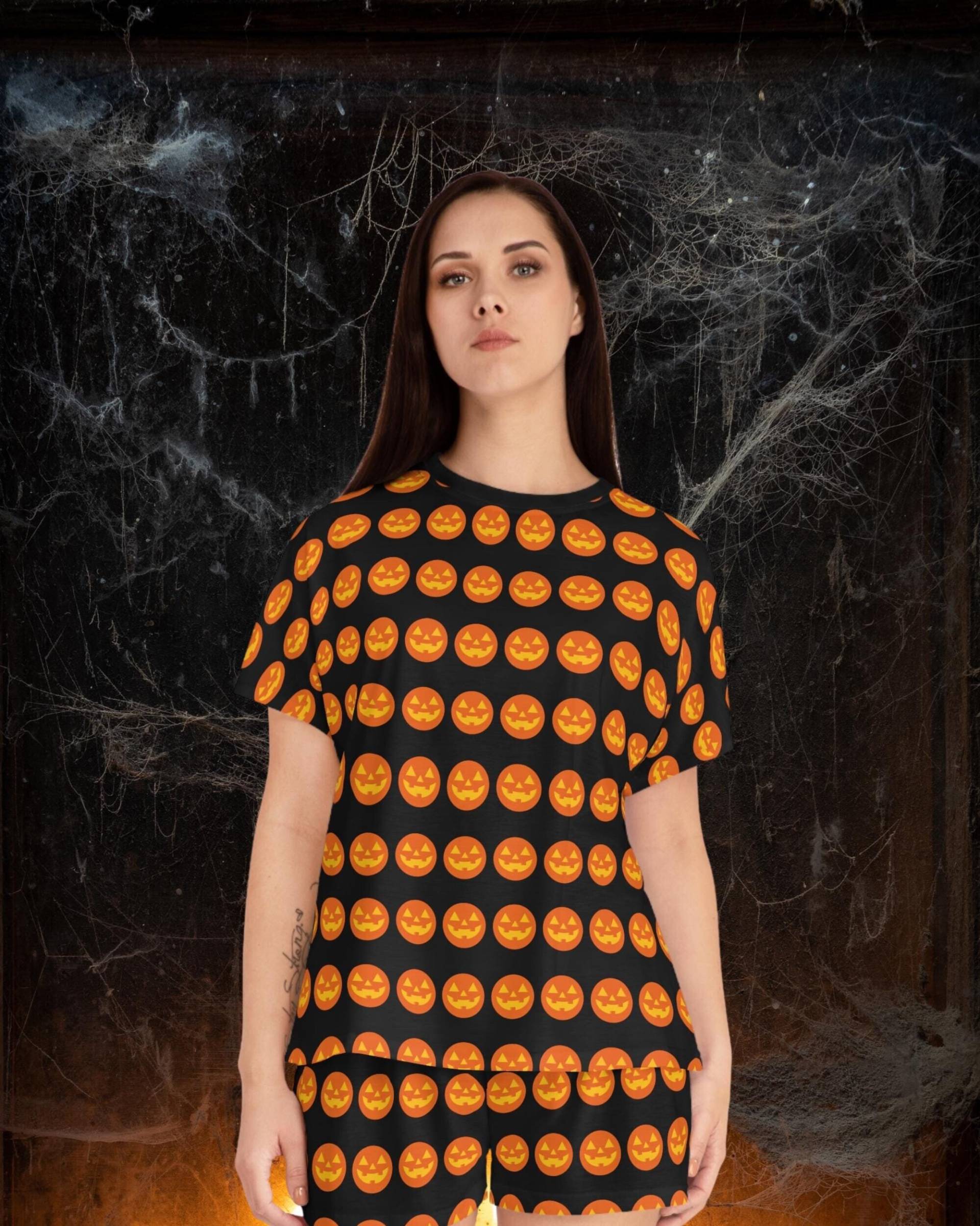 Halloween Kürbis Pyjama Set, Gruseliges Mädchen Set Für Frauen, Geschenk von CreatrixCabinet