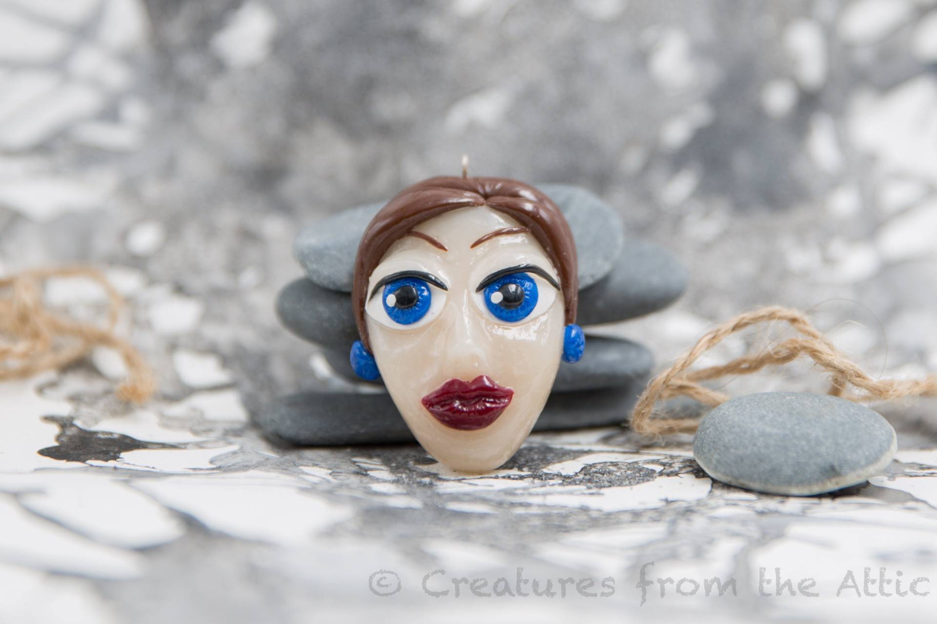 Handgefertigte Polymer Clay Prinzessin Anhänger Handgefertigte Polymer Clay Prinzessin Anhänger von CreaturesFromAttic